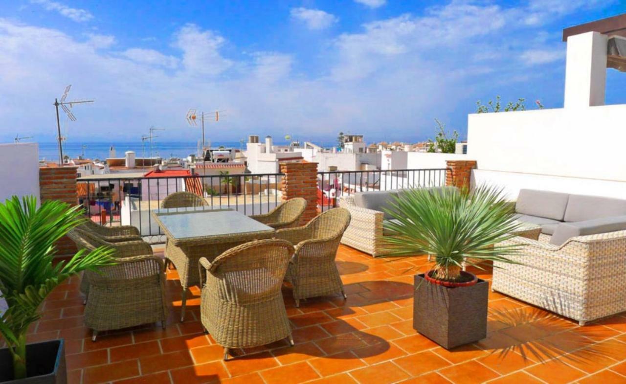 Beautiful Private Roof Terrace *
