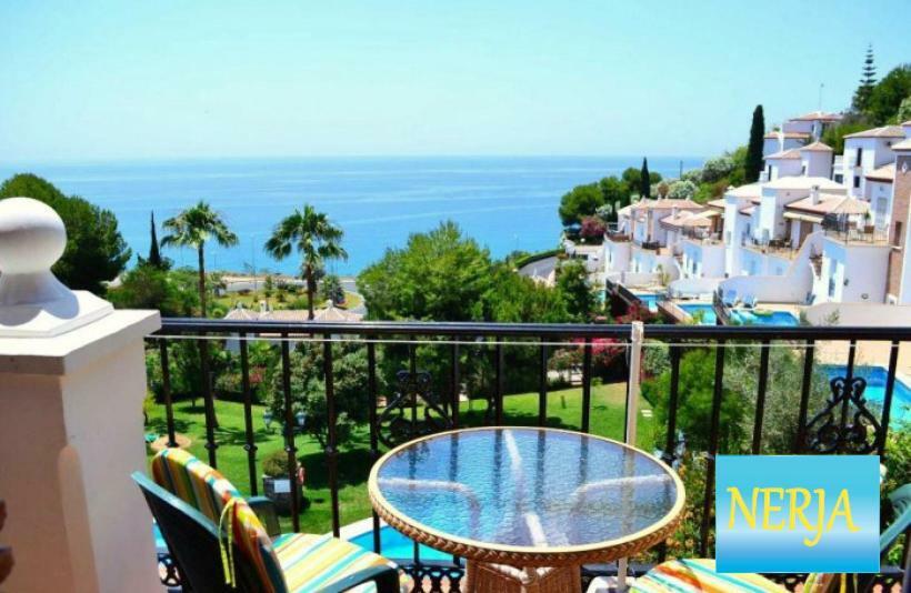 Apartamento Con Espectaculares Vistas Al Mar. *