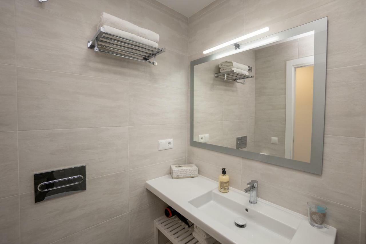Mombasa 1 Planta Nerja