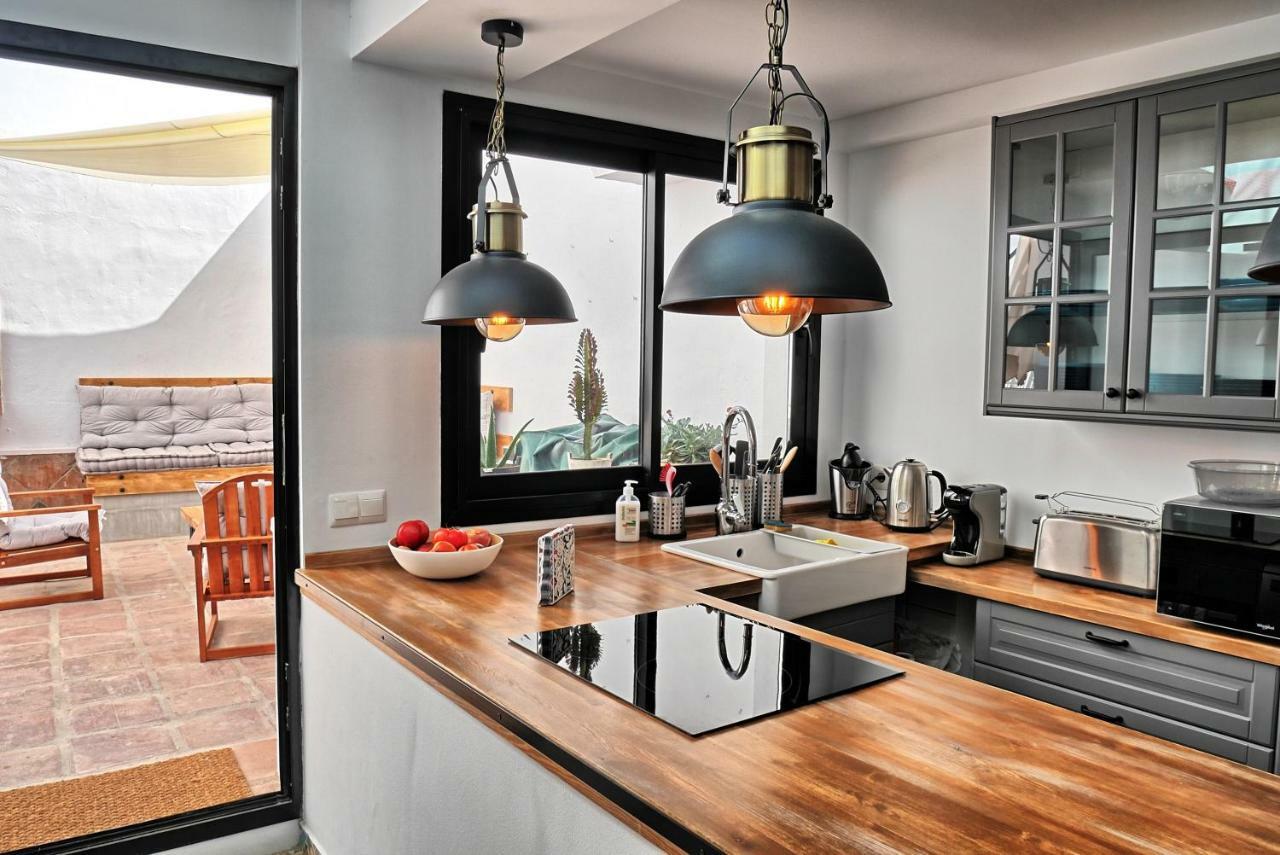 Modern House In Calle Carretas