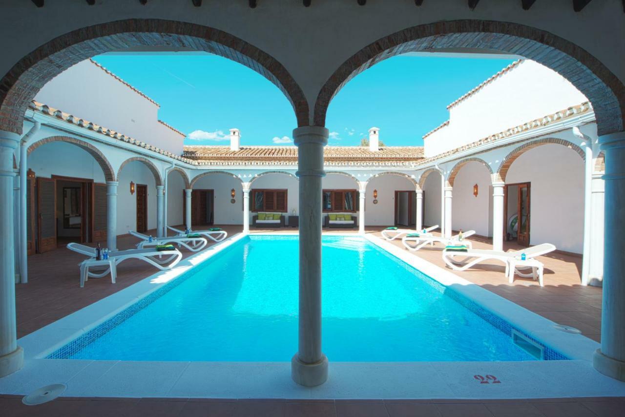 Villa La Roca Rara - 8 Bedroom Nerja