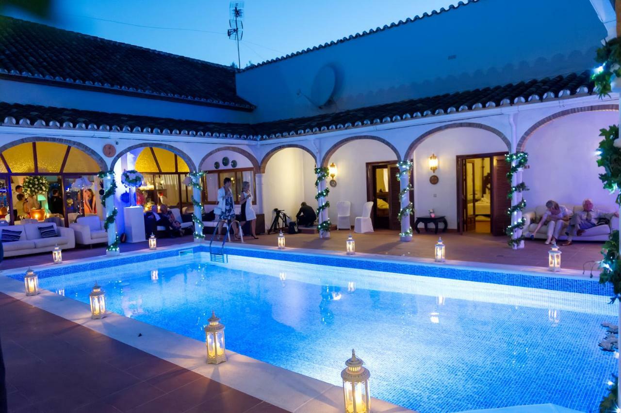 Villa La Roca Rara - 8 Bedroom Nerja