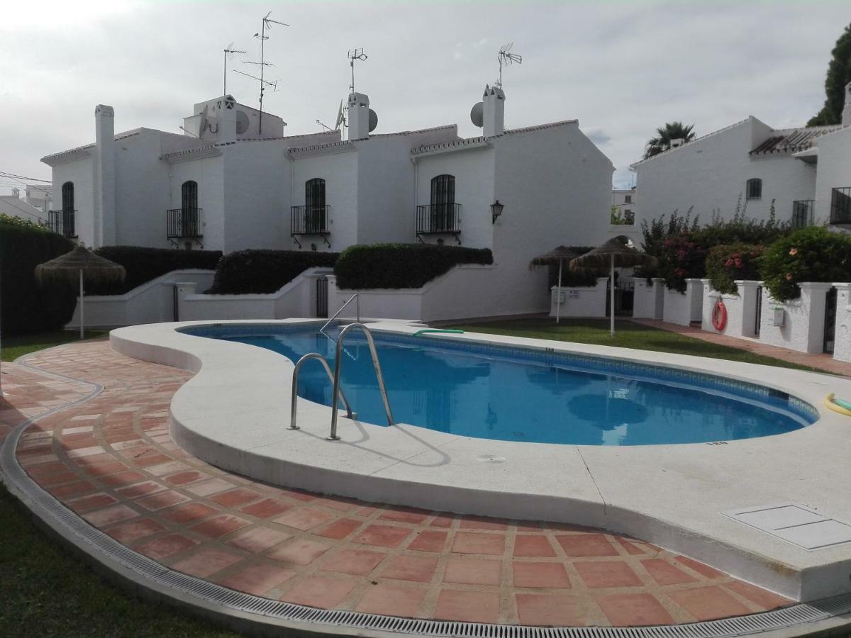 Residencial Pinos 3 Apartamento *