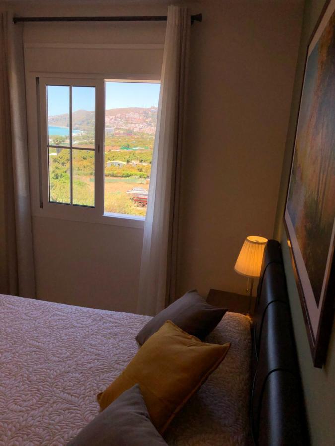 Sea View Apartment *