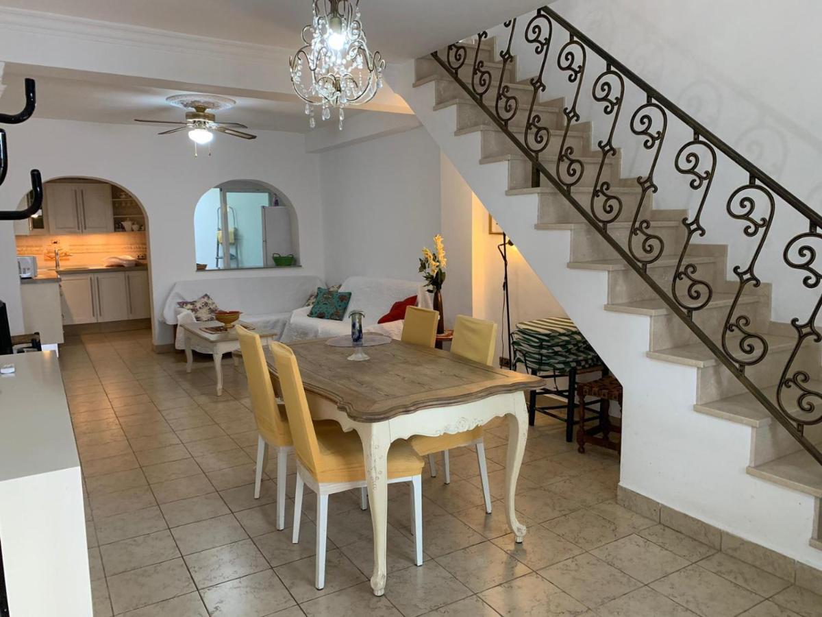 Casa Torrecilla Linda Adosado 2 A 50 Metros De La Playa Torrecilla Сasa de vacaciones Nerja