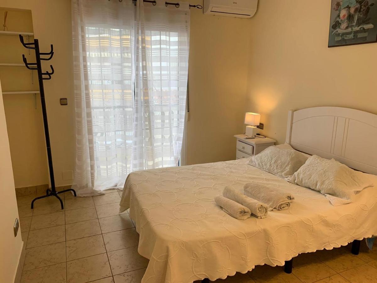 Casa Torrecilla Linda Adosado 2 A 50 Metros De La Playa Torrecilla Nerja