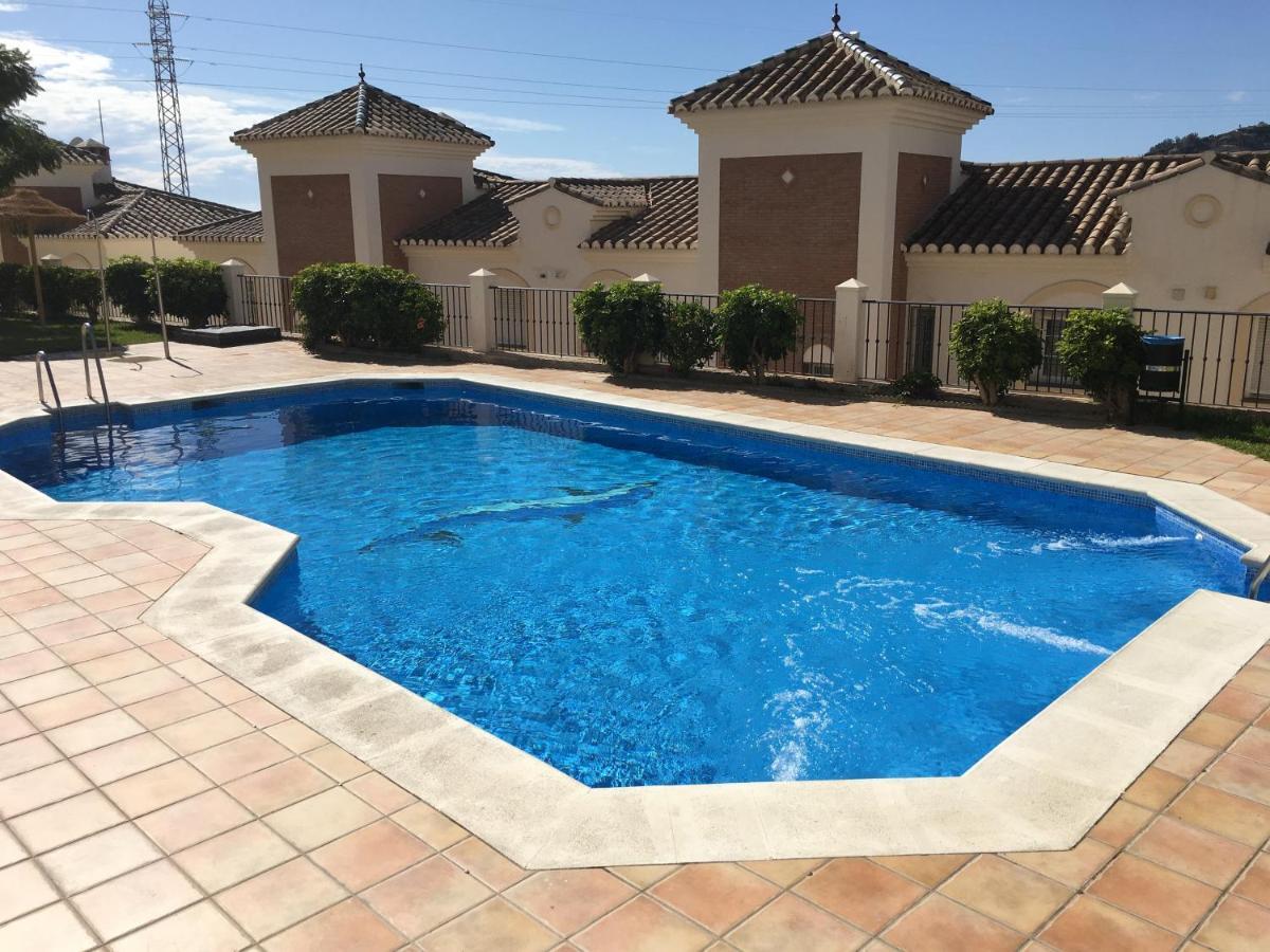 Stunning 2-Bed House In Nerja W Pool A C Garage Casa de férias *
