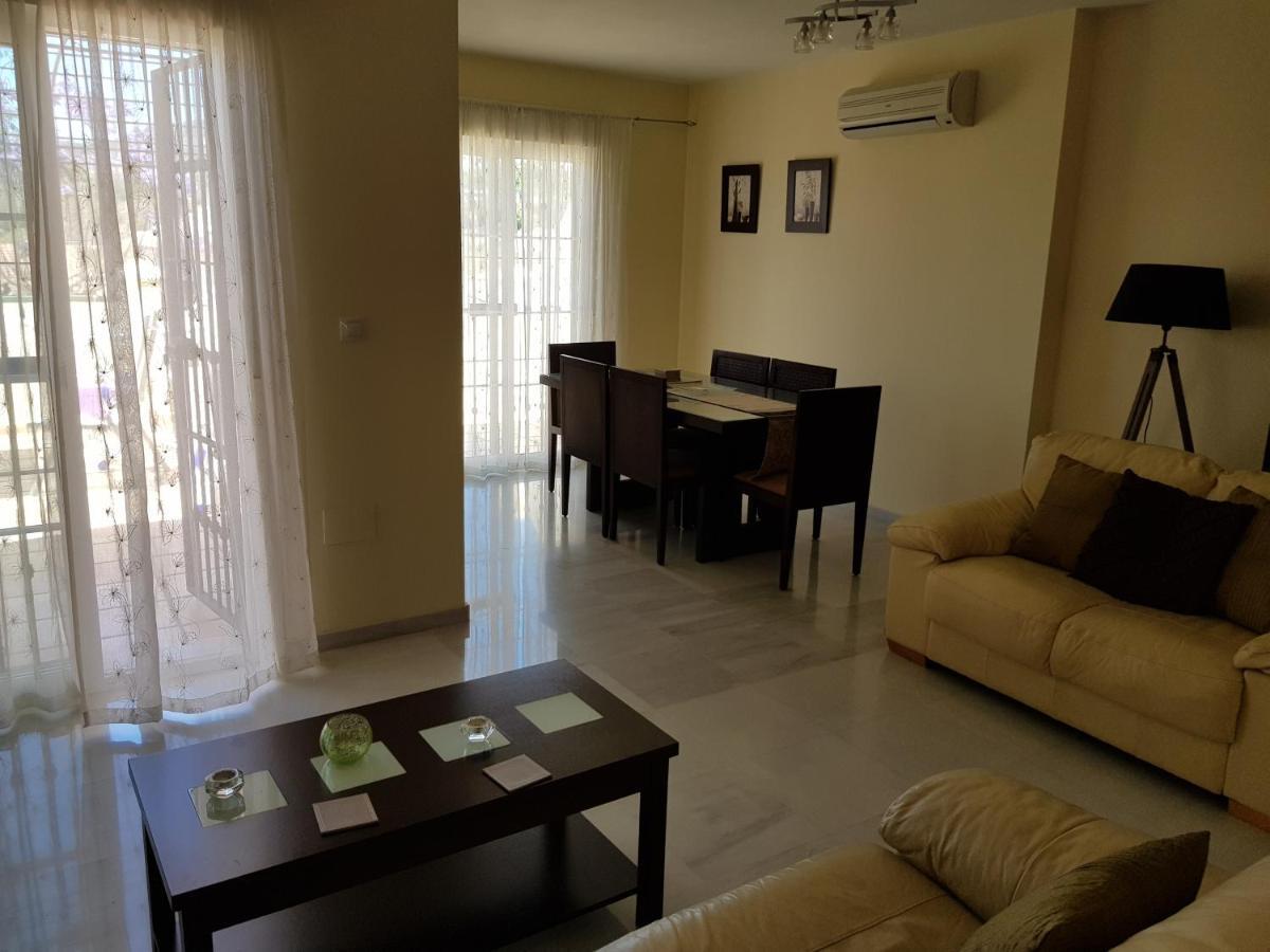 Casa de férias Stunning 2-Bed House In Nerja W Pool A C Garage Nerja