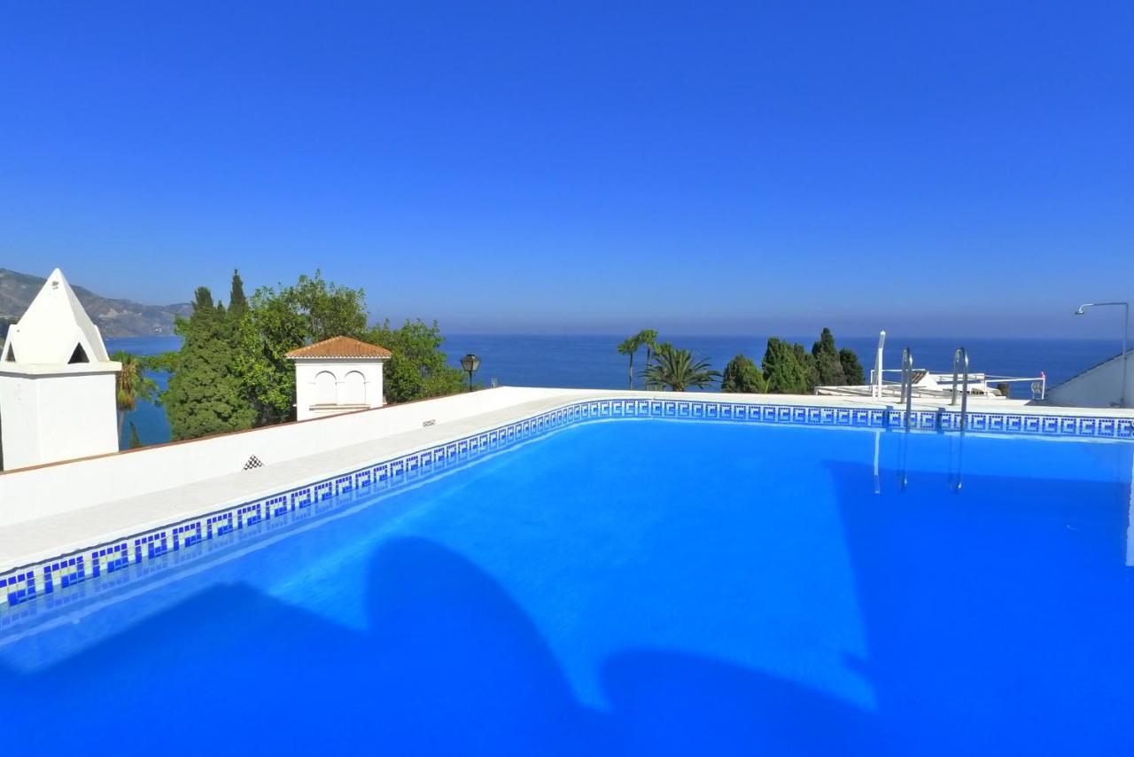 Carabeo 99 - Sleeps 4 Apartment Nerja