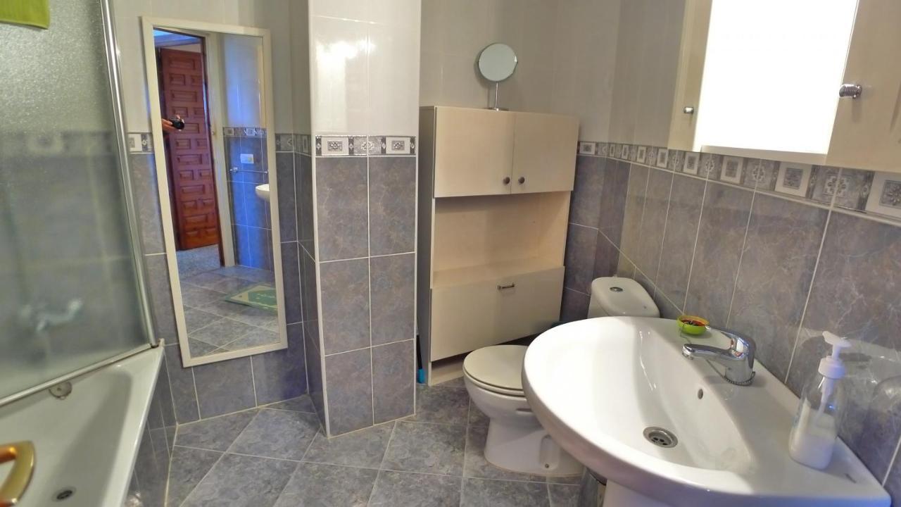 Edf Almijara - Sleeps 4 Apartment