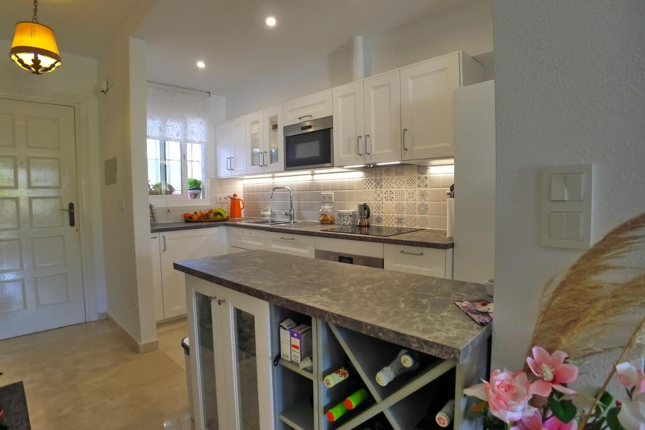 Apartment R1320 - Las Fuentes *