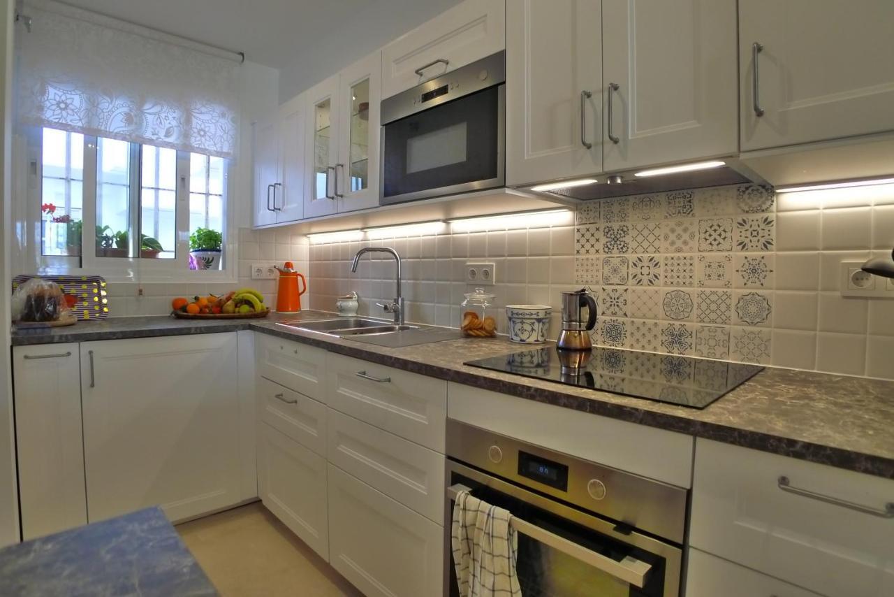 R1320 - Las Fuentes Apartment