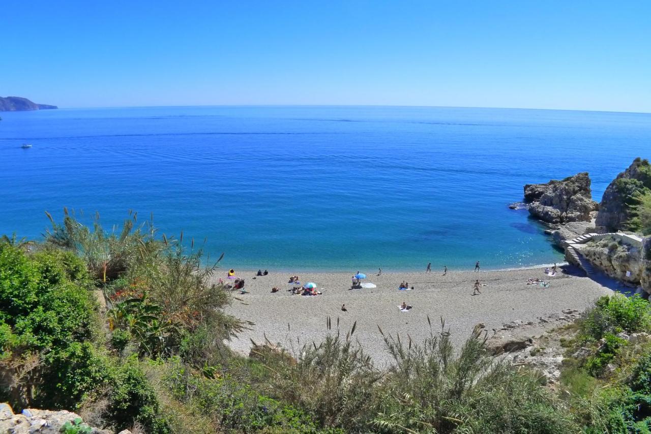 R1320 - Las Fuentes * Nerja