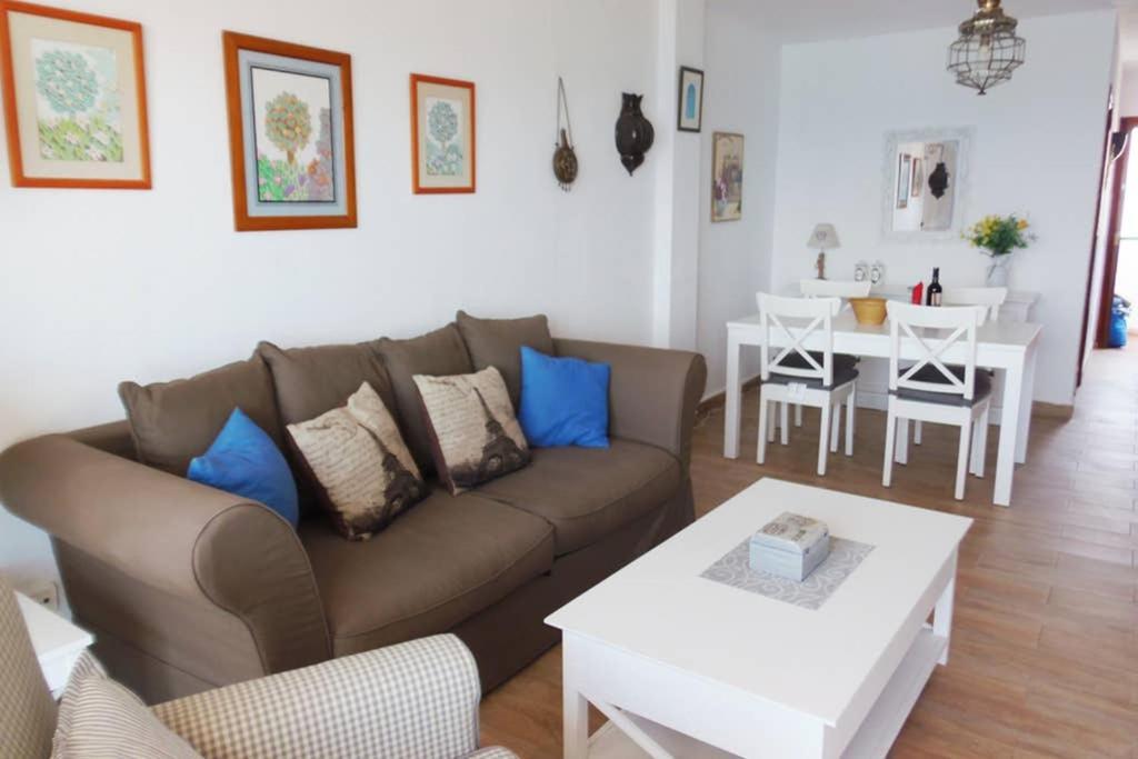 Arce Nsf24- Torrecilla, * Nerja