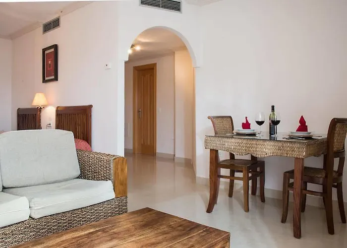 Apartamentos Plaza Cavana 5