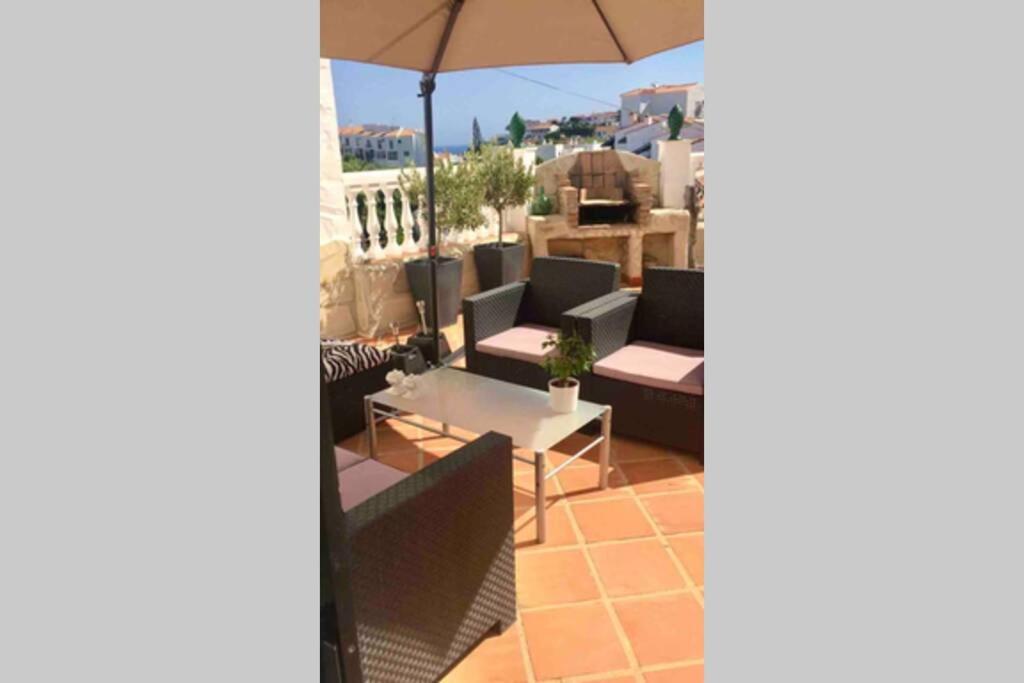 Casa En Con Gran Terraza, Muy Luminosa Y En Tranquila Urbanizacion Ferienhaus Nerja