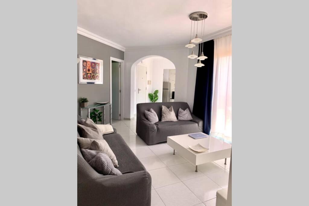 Ferienhaus Casa En Con Gran Terraza, Muy Luminosa Y En Tranquila Urbanizacion