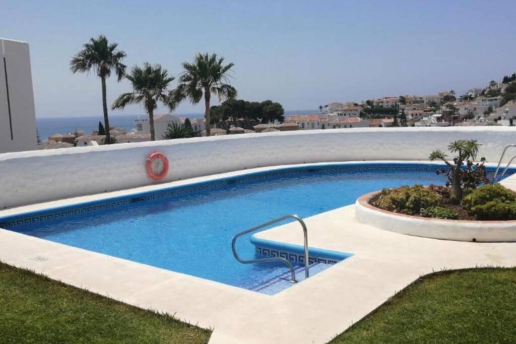 Casa En Con Gran Terraza, Muy Luminosa Y En Tranquila Urbanizacion *