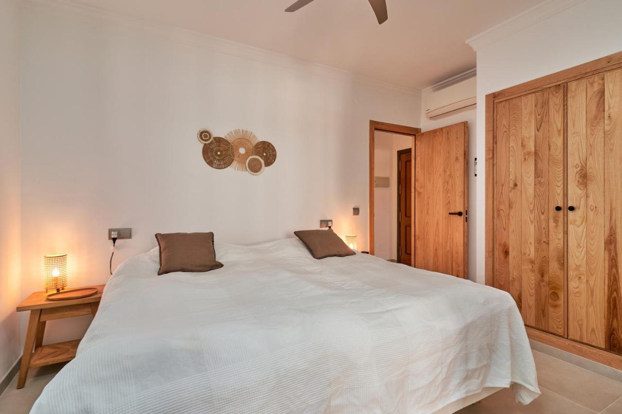Apartment 1st Line Burriana Nerja