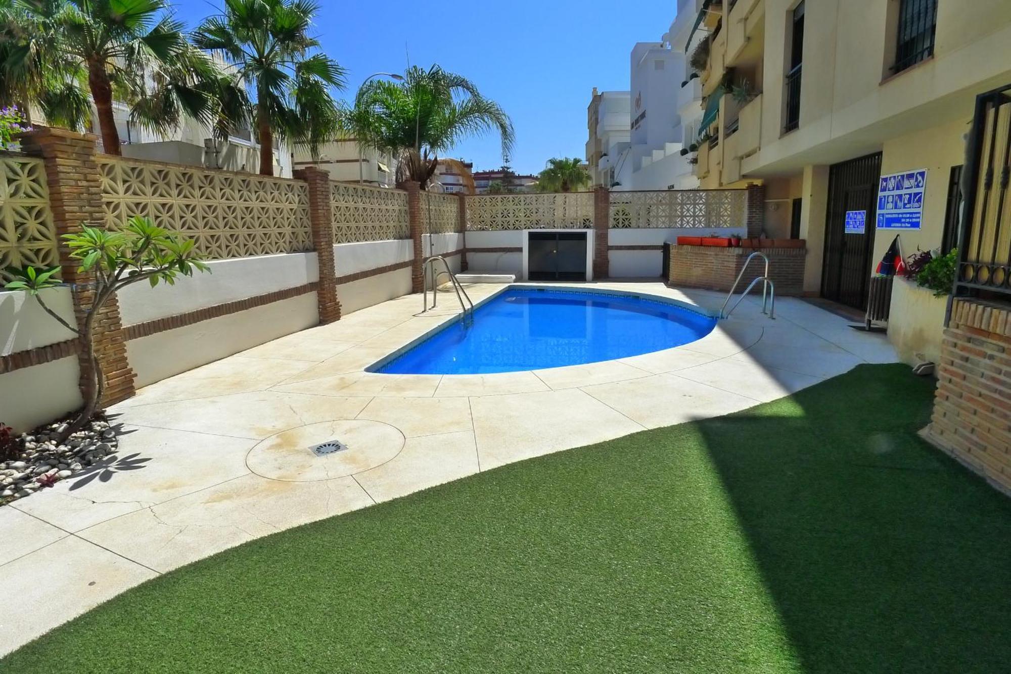 R1364 Cala De * Nerja