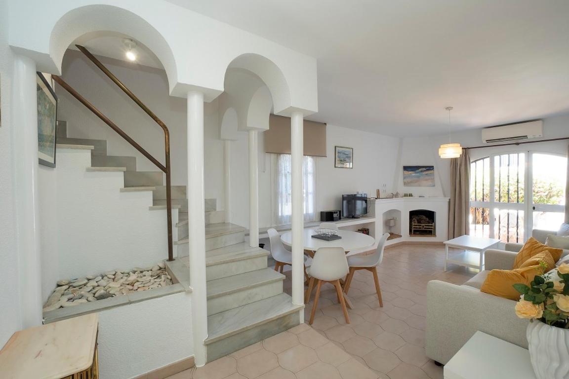 Pinos 22 Menyber * Nerja
