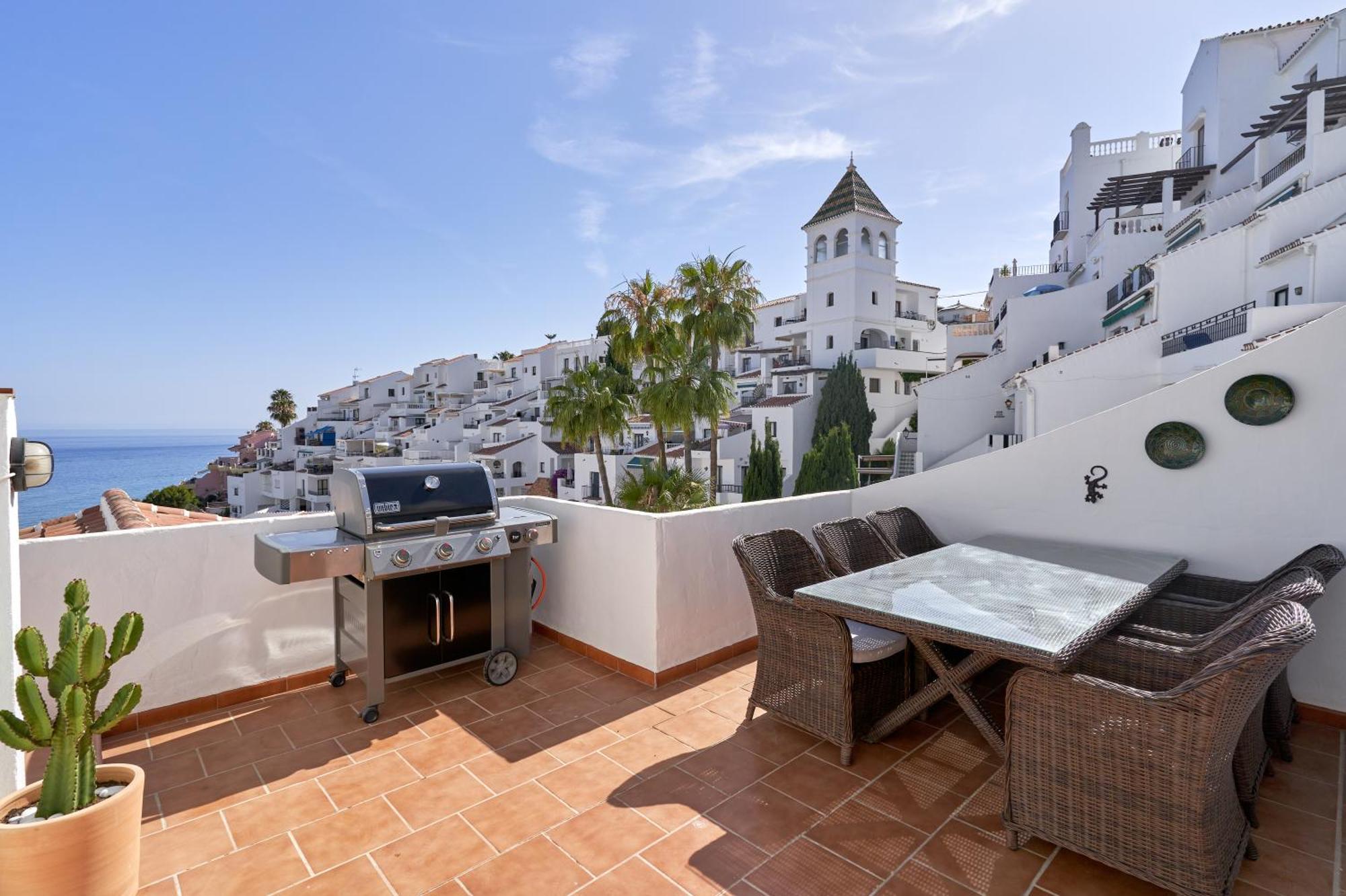 Modern Sea View Apartment