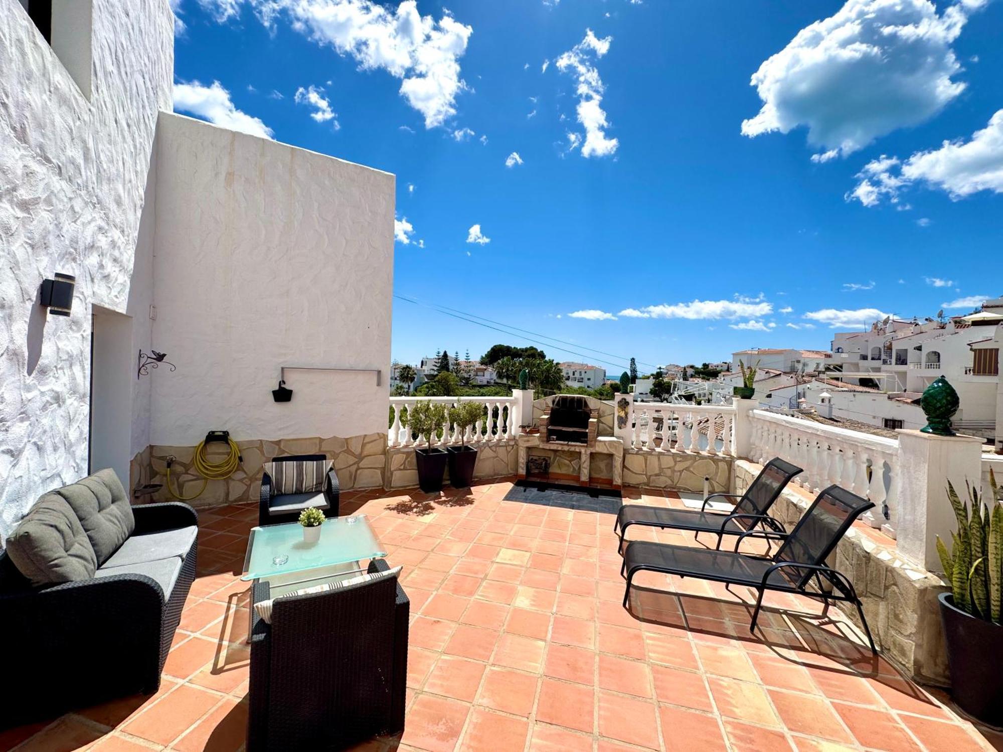 Casa En Con Gran Terraza, Muy Luminosa Y En Tranquila Urbanizacion Ferienhaus *