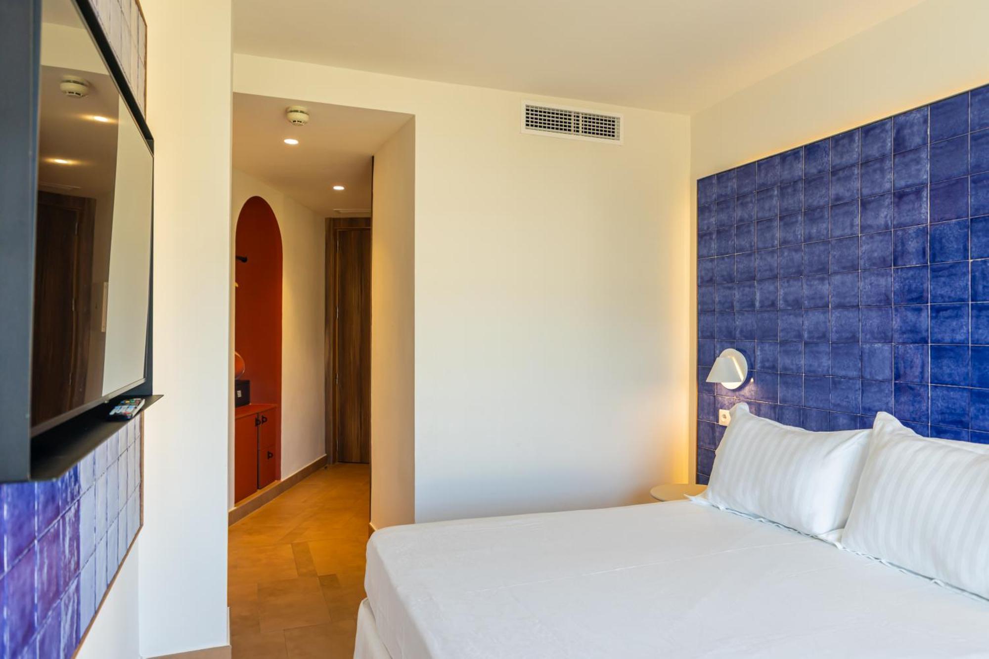 Hotel Perla Marina 4*