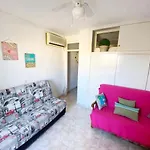 Bright Studio With Pool, Torrecilla Beach