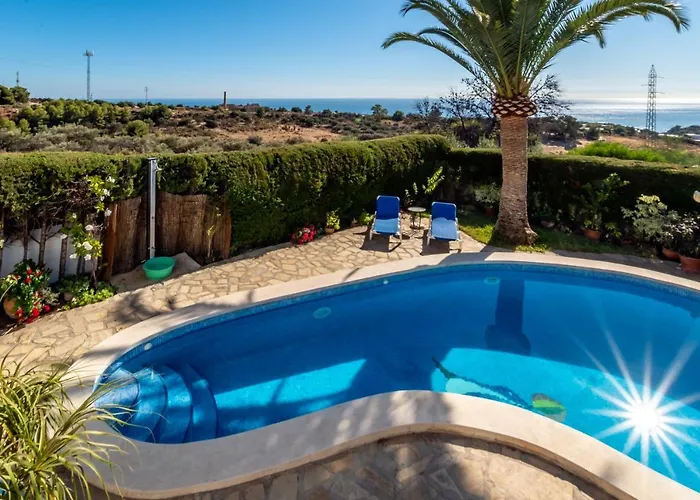 Los Olivos, Nerja