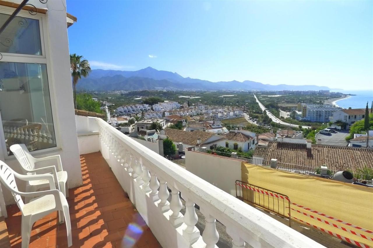 Opp Beach Nerja, Costa Del Sol. Sleeps 12+ Villa
