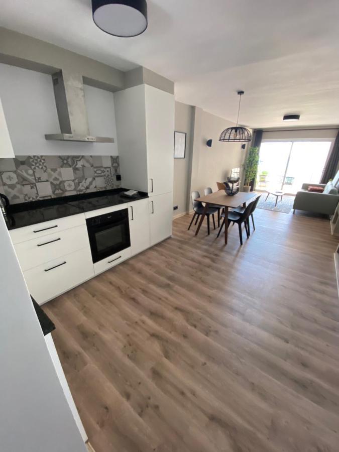 Appartement Sea View Front Line Torrecila 4p Max