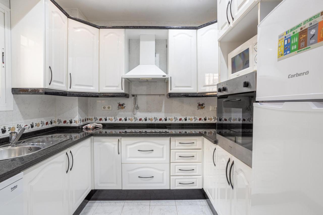 Vakantiehuis Flores 5 - Large Townhouse *