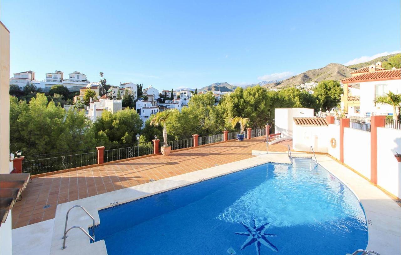 Apartment 3 Bedroom Lovely In *