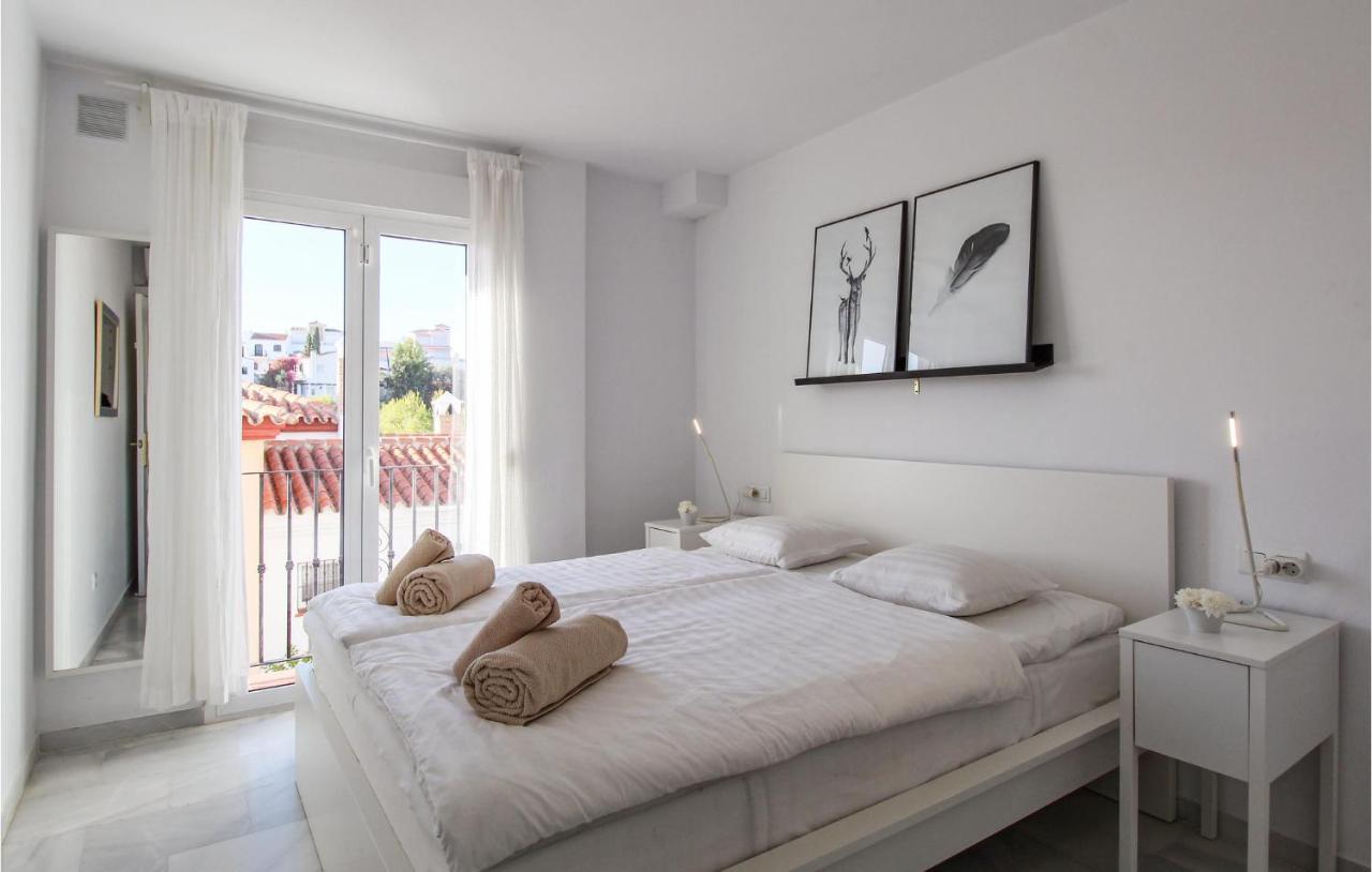 3 Bedroom Lovely In Apartment *