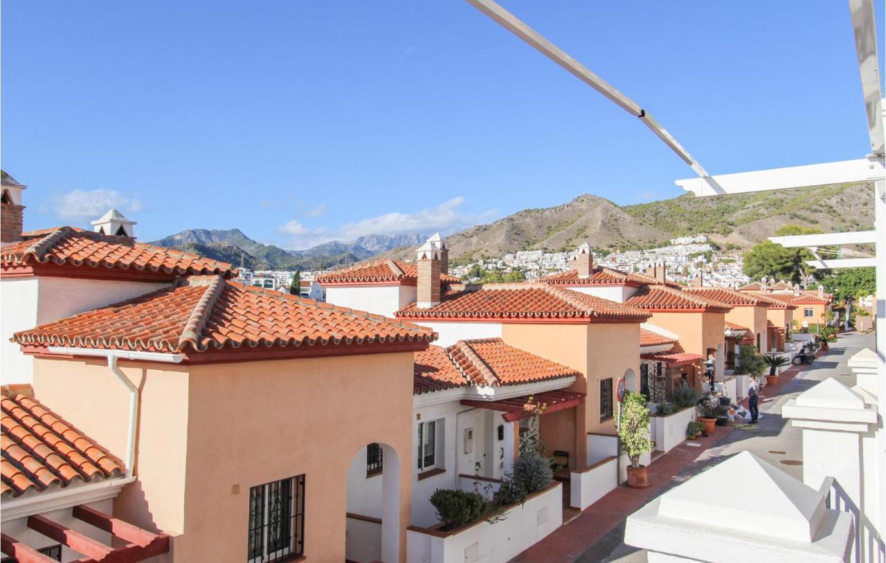 Apartment 3 Bedroom Lovely In *