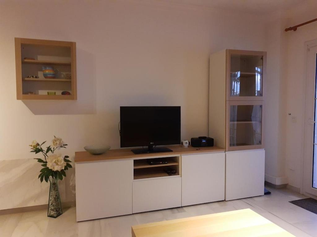 Komfortable Erste Strandreihe Playa Burriana Nerja