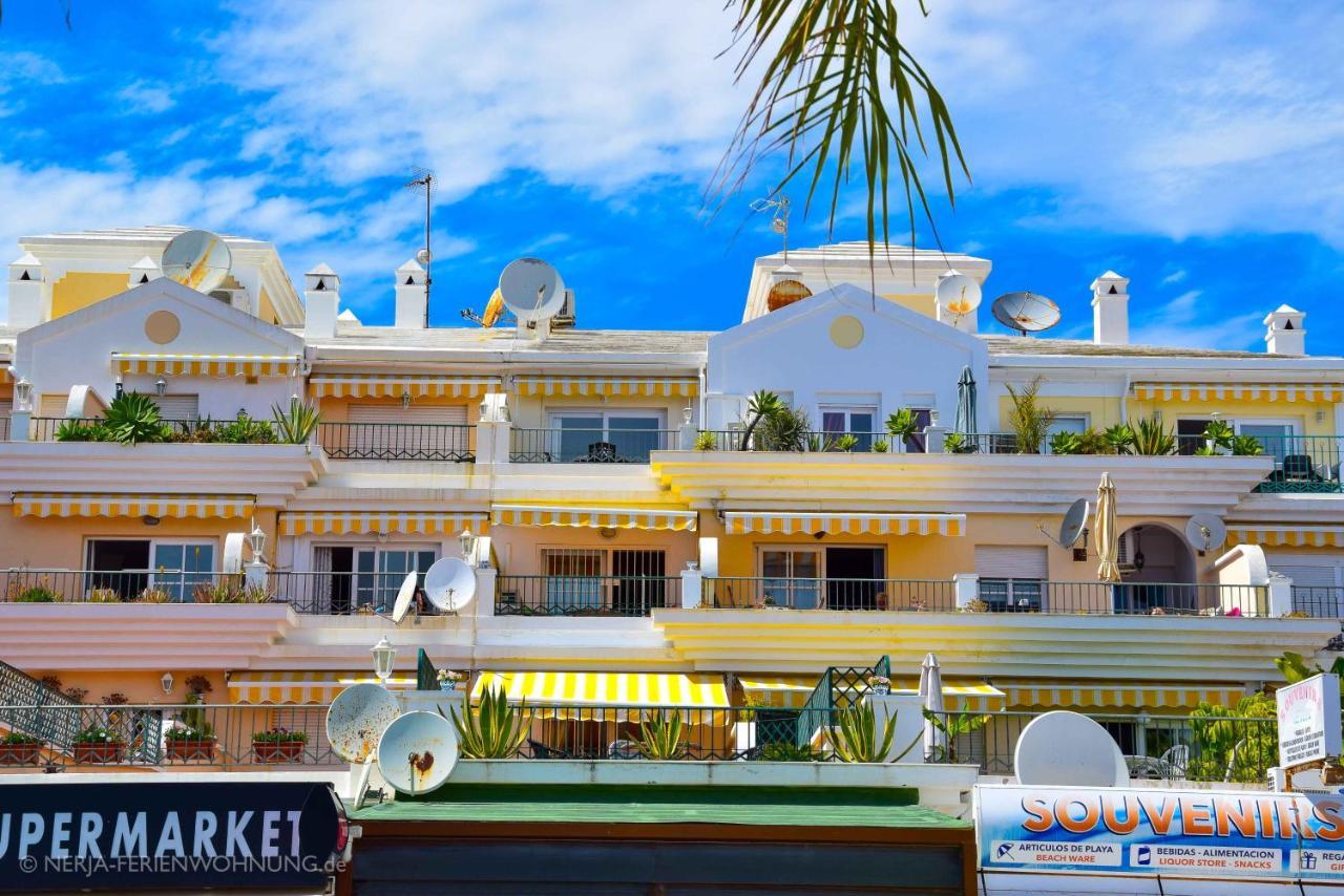 Komfortable Erste Strandreihe Playa Burriana Nerja