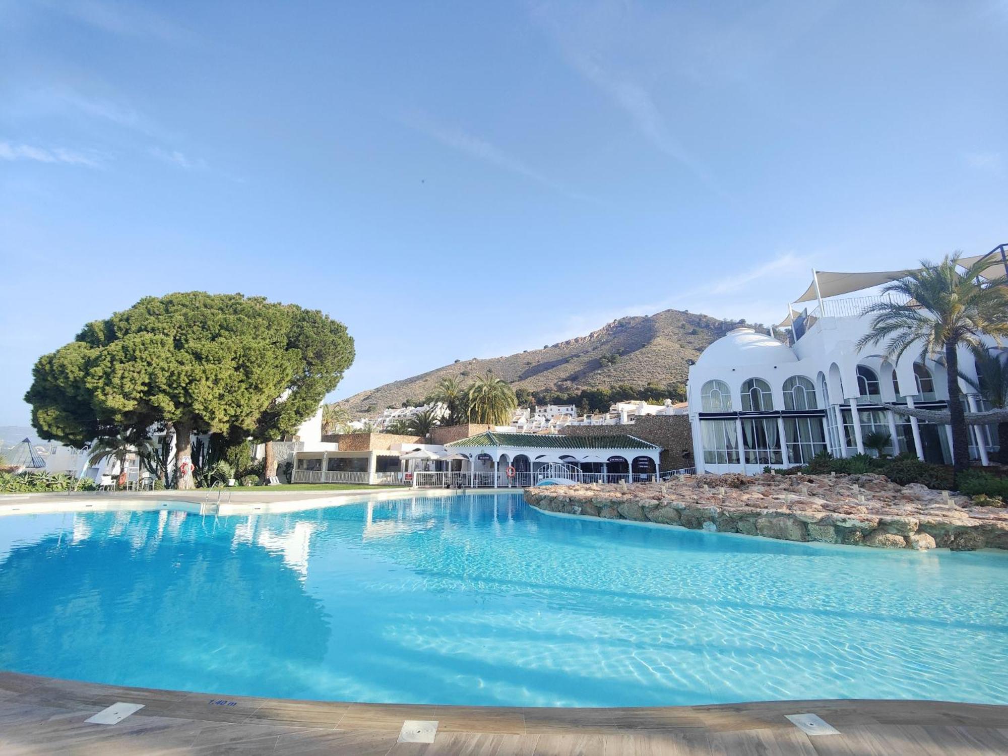 Ap351 - Capuchinos 54 Nerja