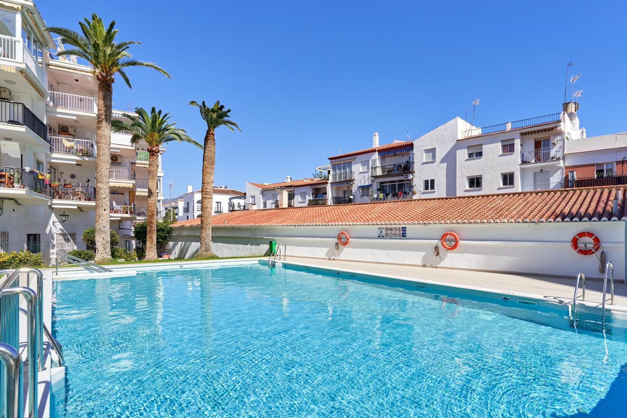 1 Bed With Sea View Apartment *