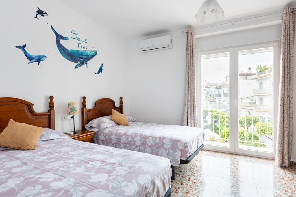 Apartamento Completo Con 3 Amplios Y Gran Azotea Privada Nerja