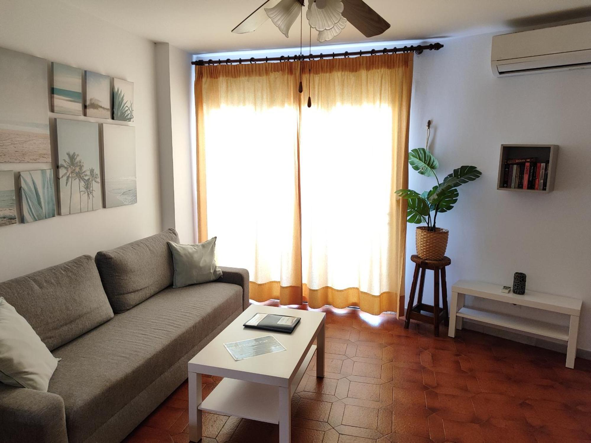 Edf. Las Palmeras 2º 40 *