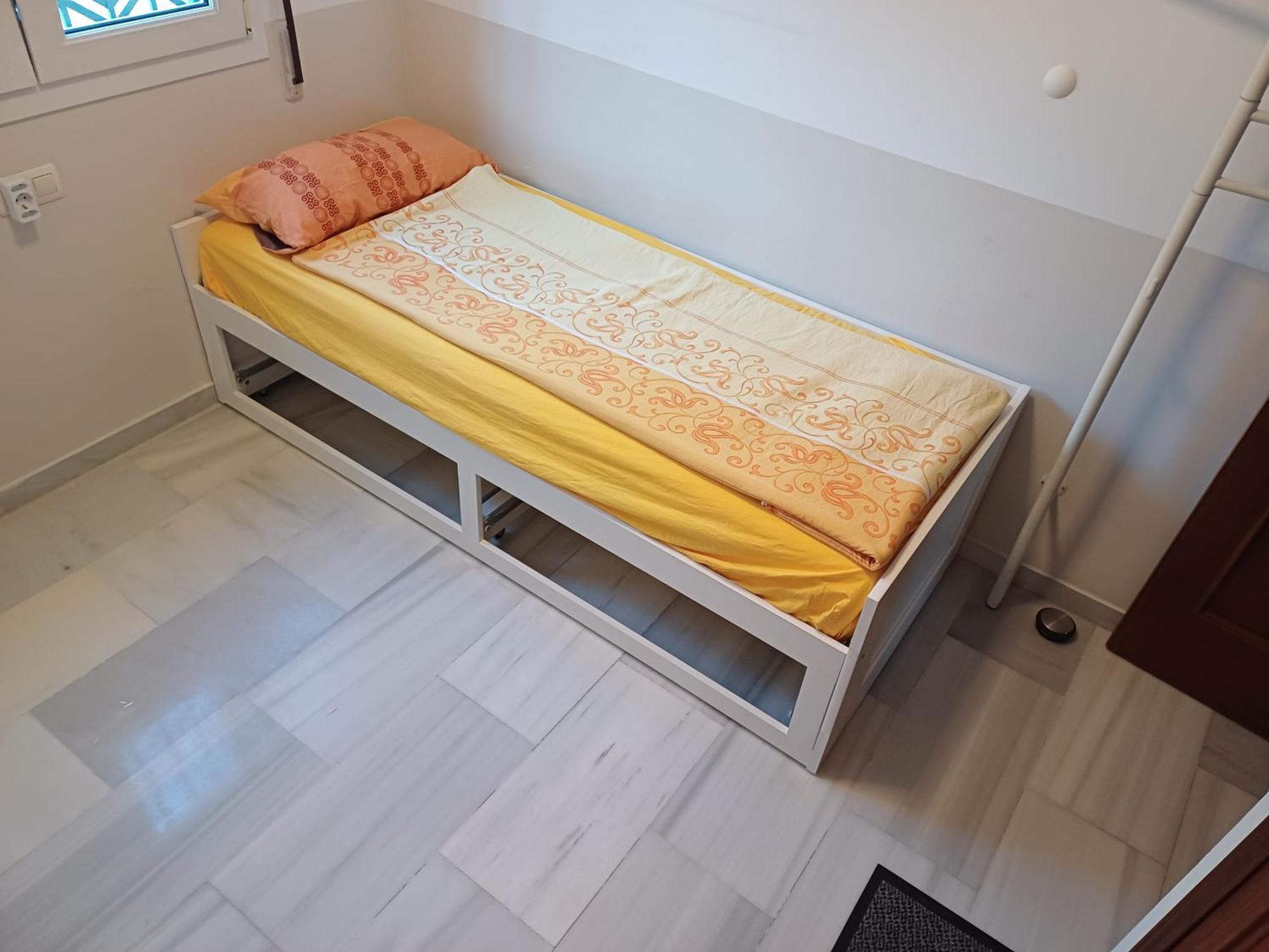 Komfortable Erste Strandreihe Playa Burriana Nerja