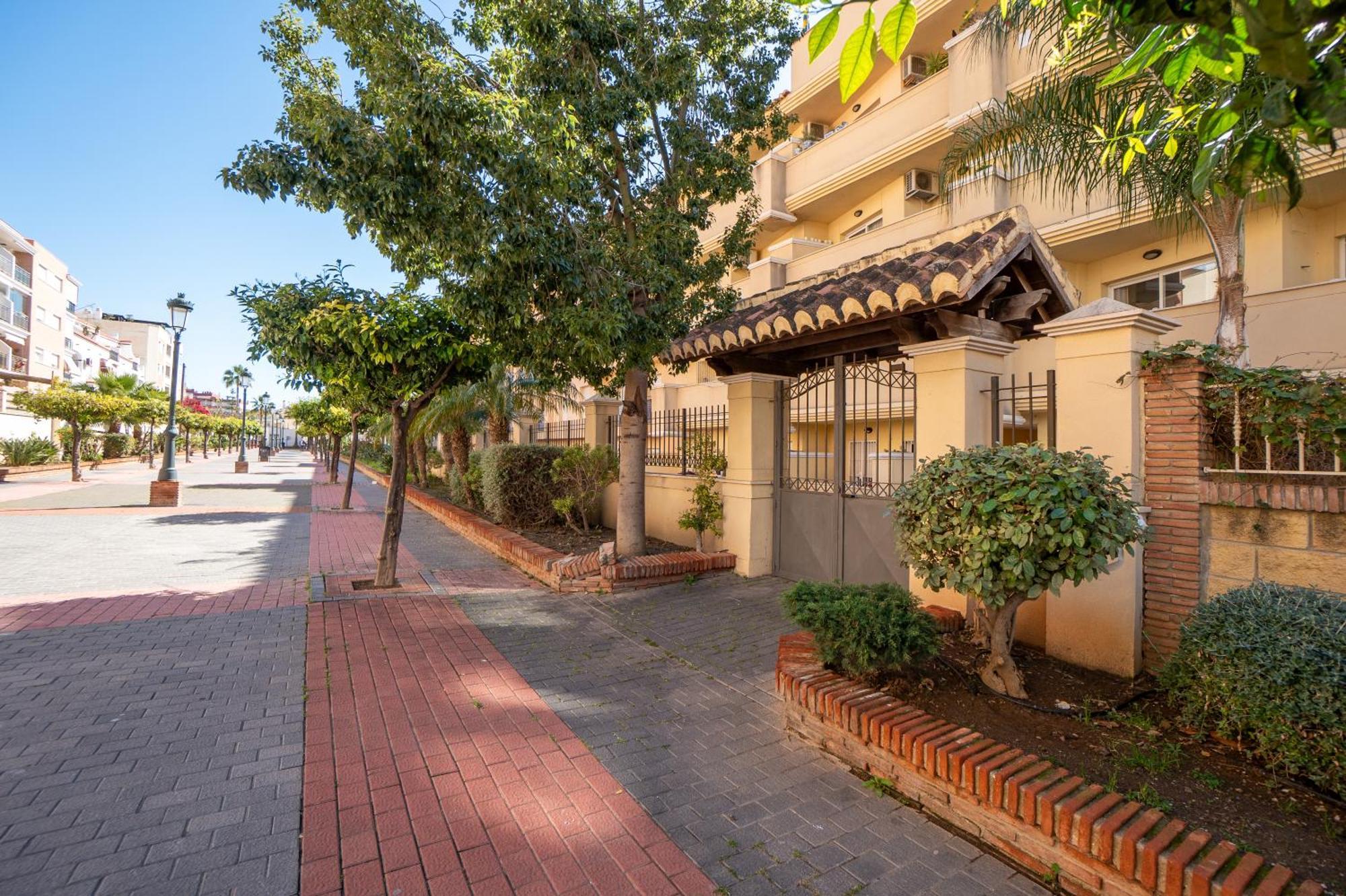 Neptuno 2c Menyber Apartment
