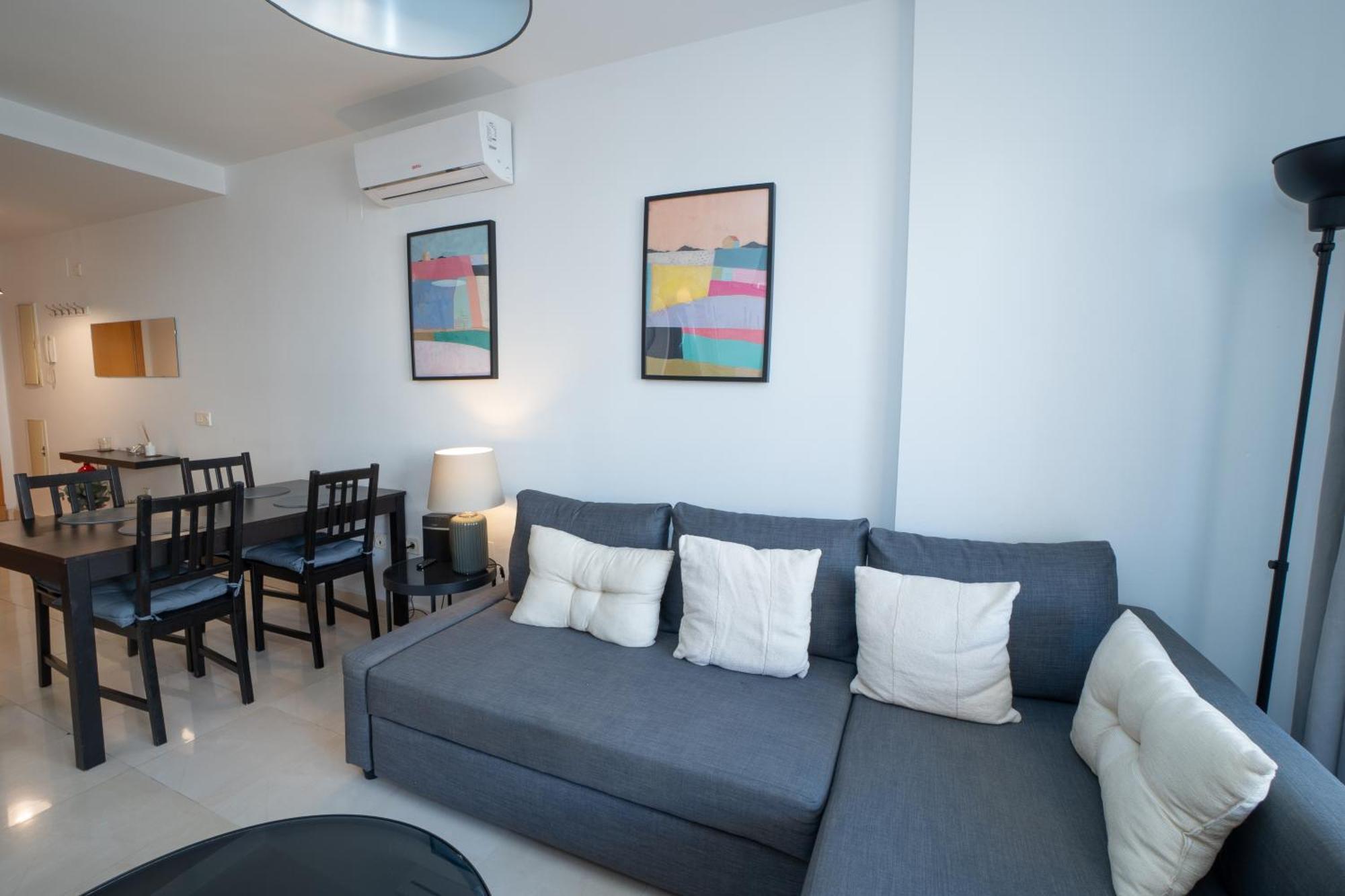 Neptuno 2c Menyber Apartment *