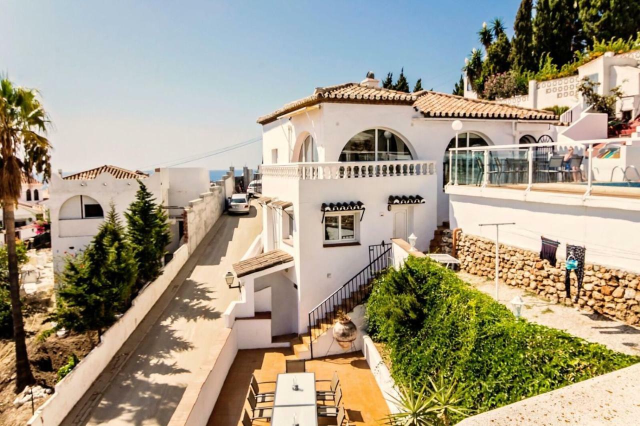 Opp Beach Nerja, Costa Del Sol. Sleeps 12+ * Nerja