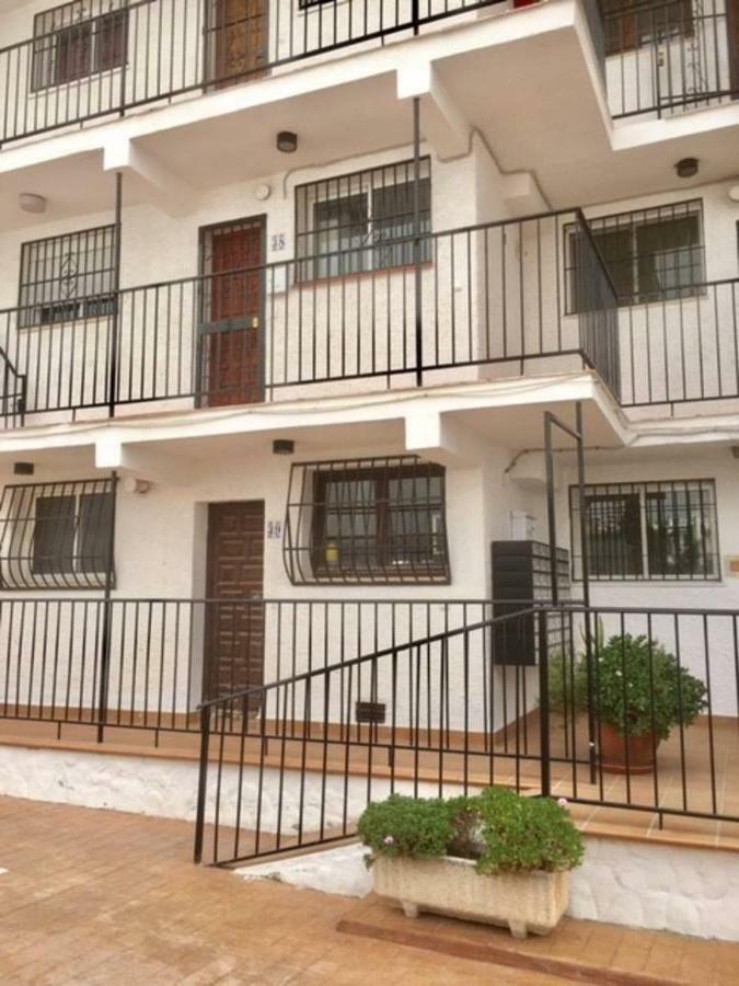 Perfect Living In In With Pool Vft/ma/10380